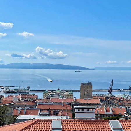 Port Apartment Rijeka Luaran gambar
